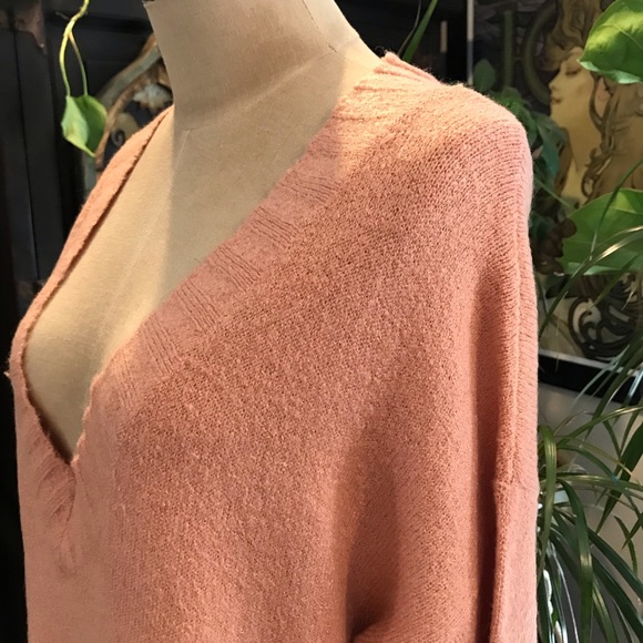 Uniq blush Back Lacing v-neck Sweater - Picture 5 of 8